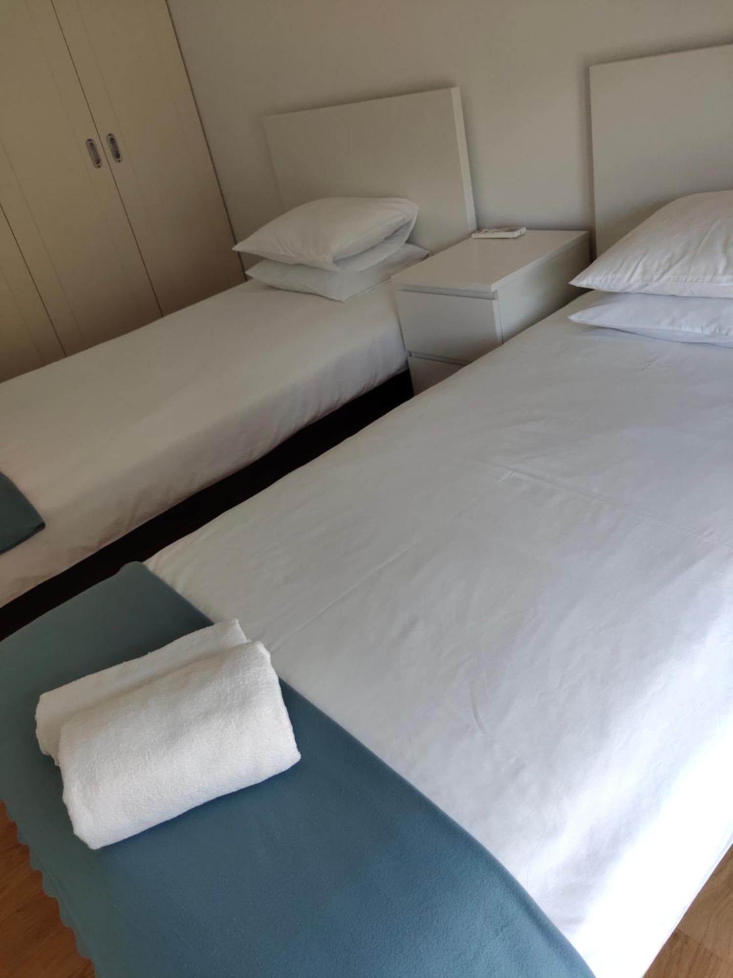 Ferienwohnung 理想方向 Lissabon Zimmer foto